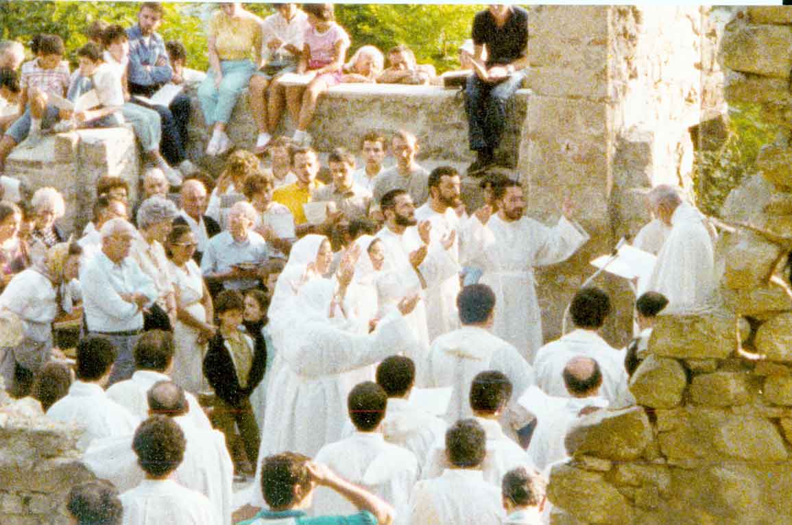 1984 08 15 Messa con sette professioni monastiche - Casaglia, Montesole (1)